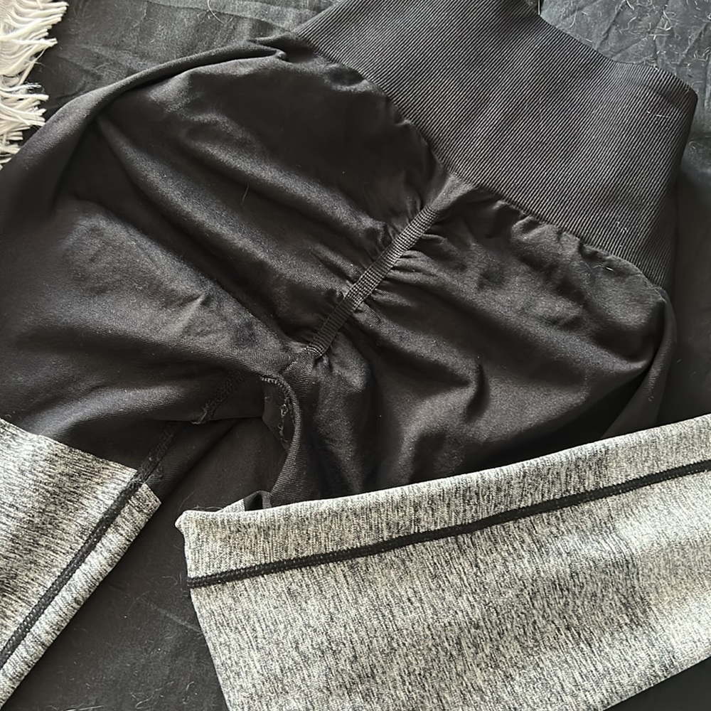 Gym seamless leggings 🤍🖤